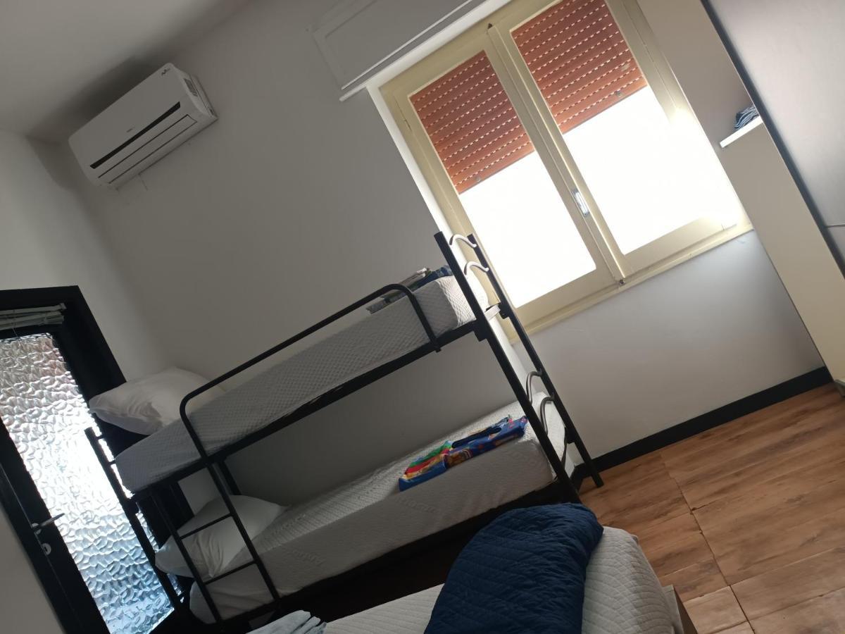 Mattia'S Apartment Куарту-Сант'Элена Экстерьер фото